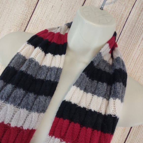 Lauren Ralph Lauren wool rabbit hair cable knit scarve - Picture 8 of 11